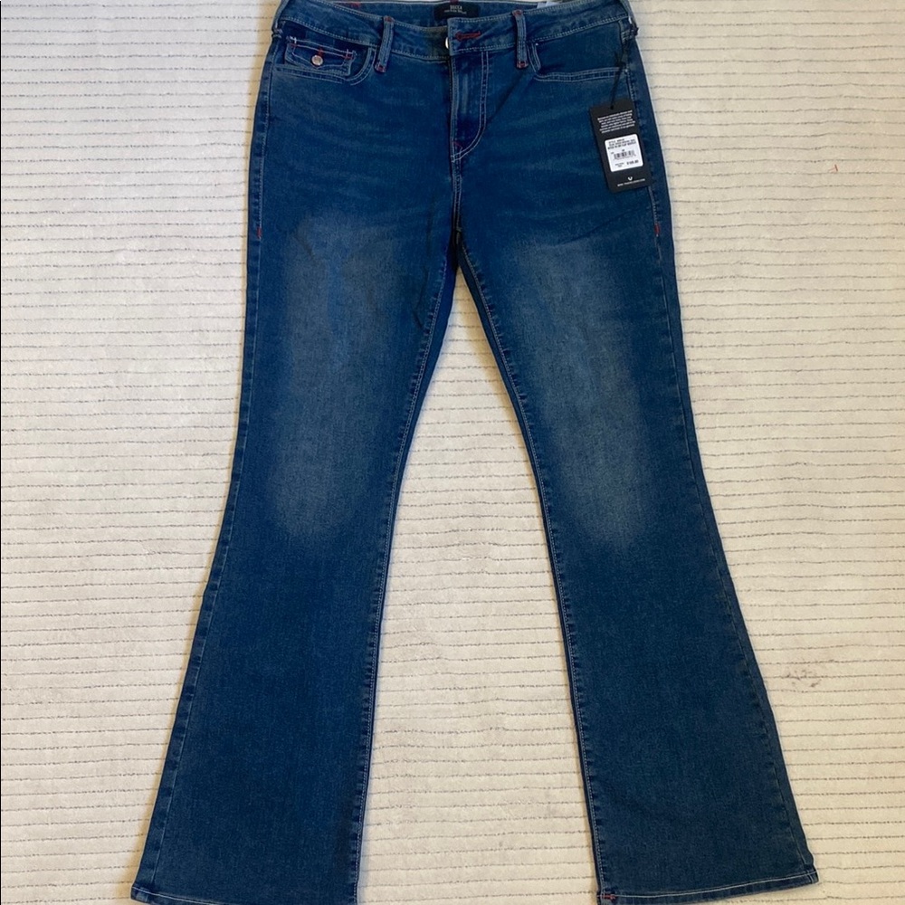 TRUE RELIGION.Women's Blue Jeans Classic Fit And Versatile.